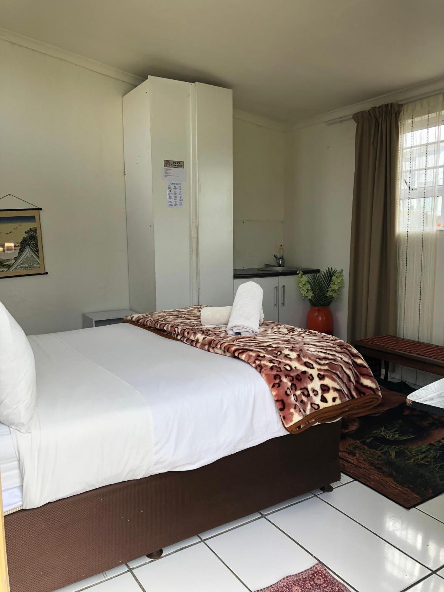 Guest house Gh Redpillars Port Elizabeth