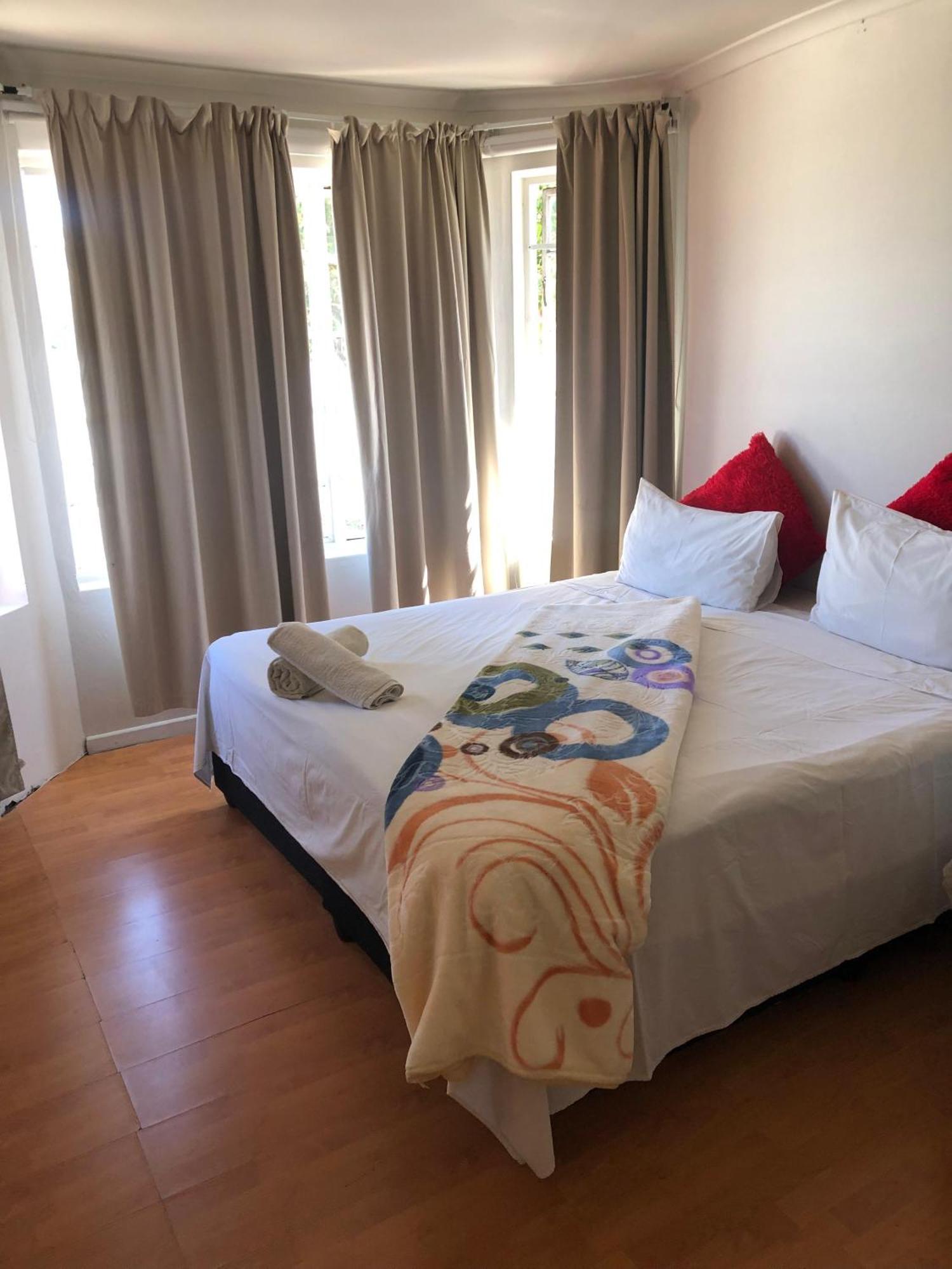 Guest house Gh Redpillars Port Elizabeth